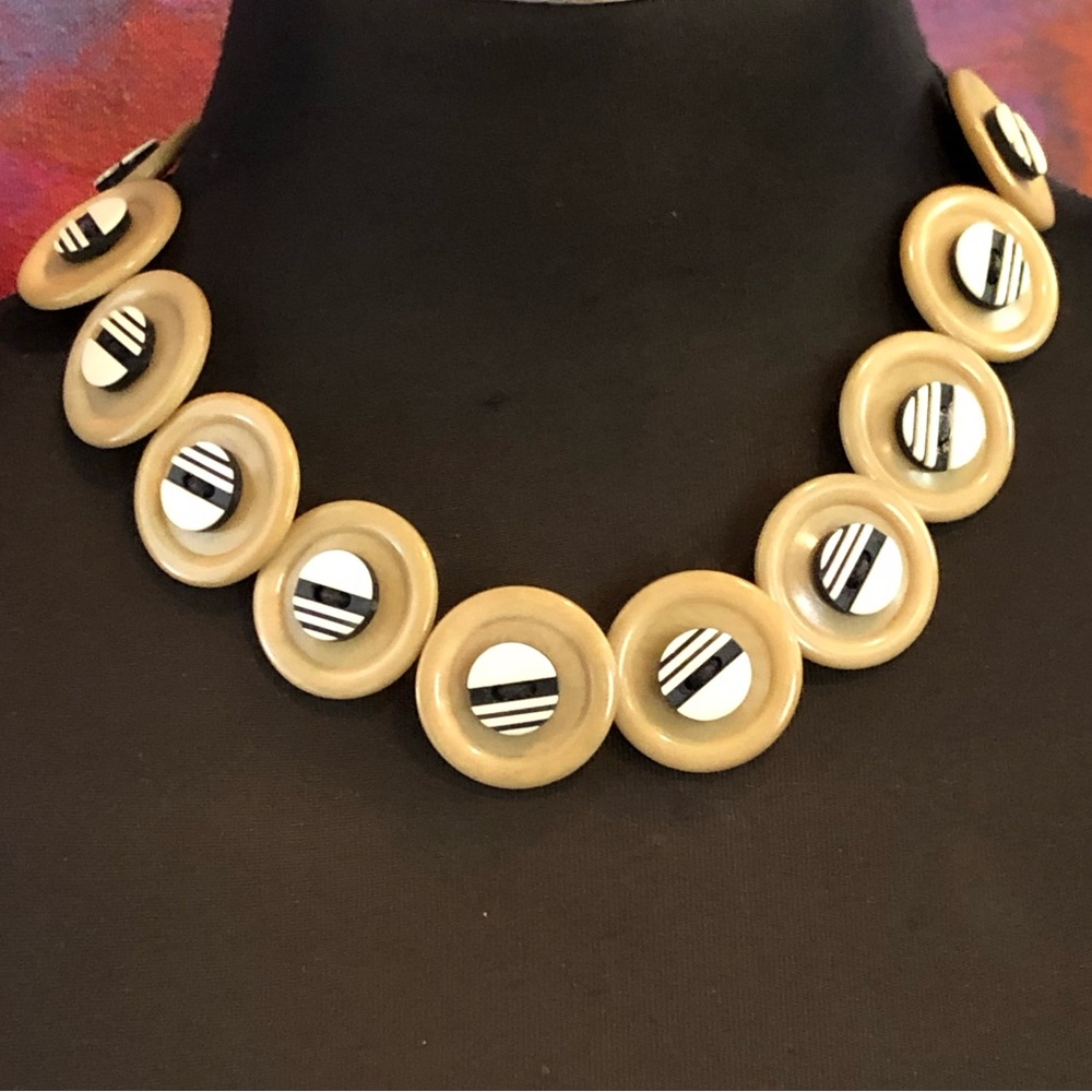 Vintage Bakelite Button Necklace, Quirky, Unique, Black & Tan